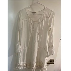 Short long sleeve white dress